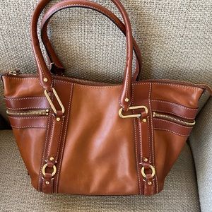 Leather shoulder bag